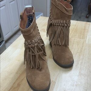 Sbicca Tan Suede Fringe Ankle Booties